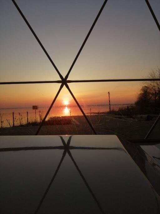 Beautiful Located Dome Hotel Wapnica  Bagian luar foto