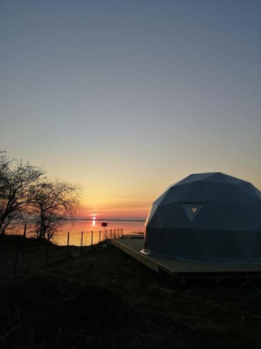 Beautiful Located Dome Hotel Wapnica  Bagian luar foto